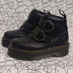 NWOT Dr. Martens Devon Heart Platform Ankle Boots Size 7